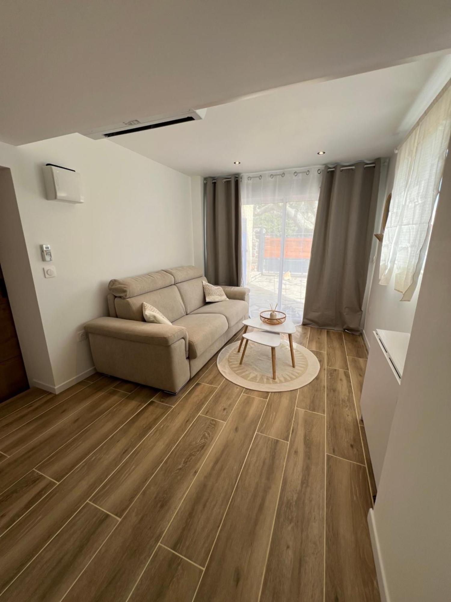 Apartment T2 Avec Jardin *